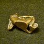 3 brass frogs. Image 4