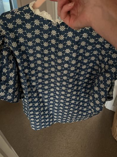blouse