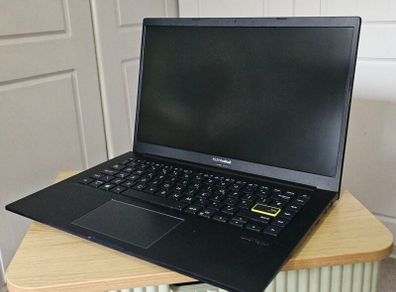Asus Vivobook laptop