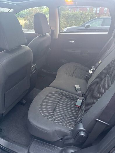 Nissan Qashqai+2 2010, well loved