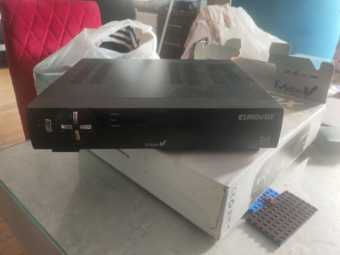 satellite receiver
