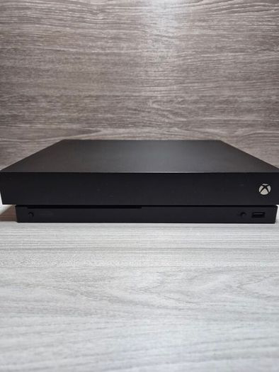 Microsoft Xbox One X 1TB 4K Black Console - Very Good Condition - Fast Shipping