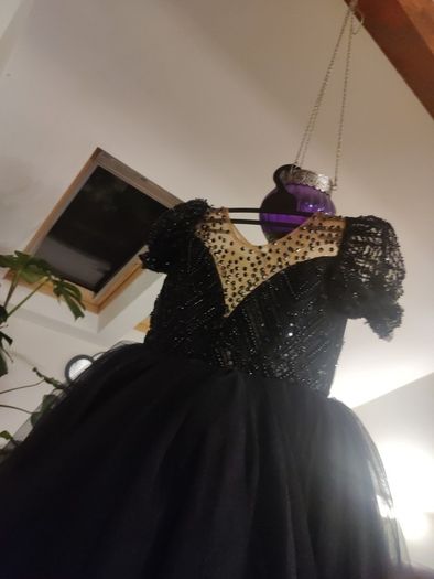 beautiful girl dress