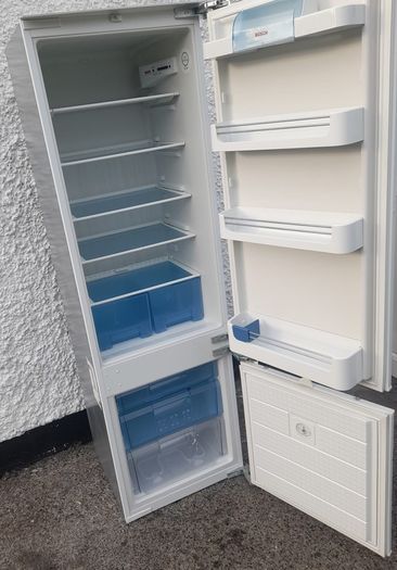 integrated fridge freezer