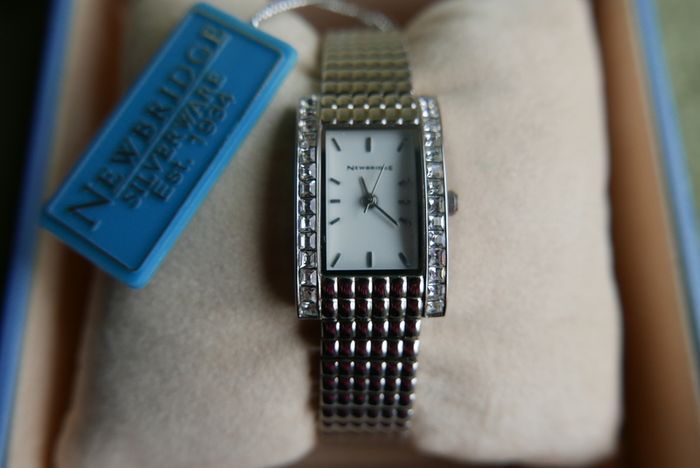 Newbridge Silverware Ladies Bracelet Watch never used in Original Box