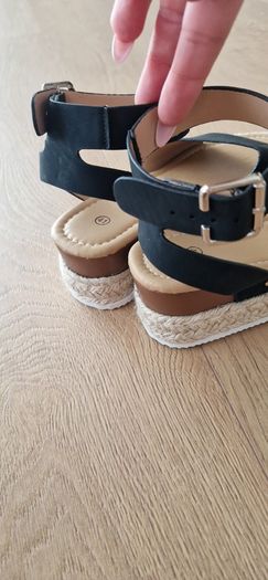Womens Footwear