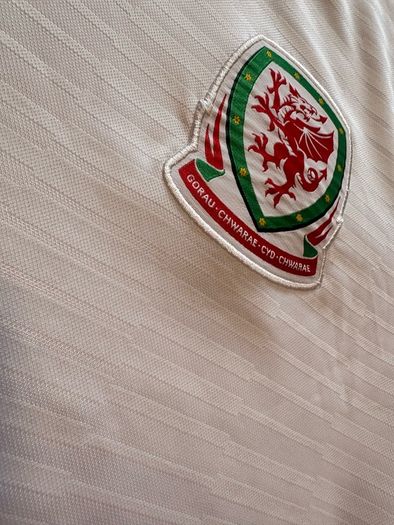 2017/18 Wales Away Football Jersey