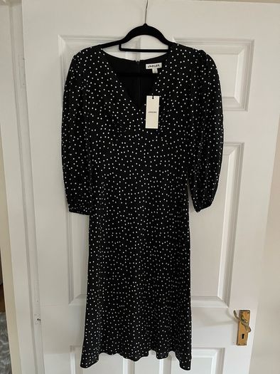 Brand new Jeager silk dress in dots