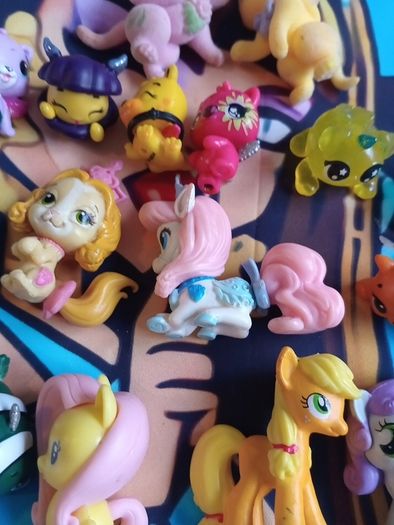 collectable figures