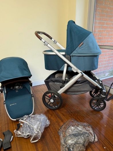 As new Uppababy Vista V2 Finn colour