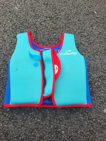 floating vest