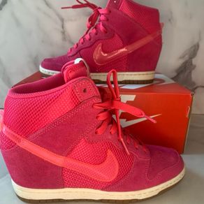 Hidden Heel Nike Dunk High Pink Gum