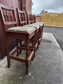 5 Wooden Bar Stools