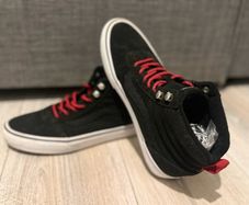 Moving Sales - Genuine Vans Sk8-Hi Black - Like new