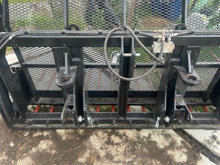 Pushoff buckrake
