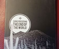 Yuri Herrera / Signs Preceding the End of the World/ 2015