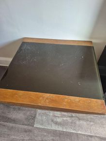 Side end table