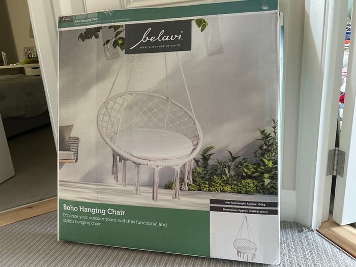 Hanging chair (unused)
