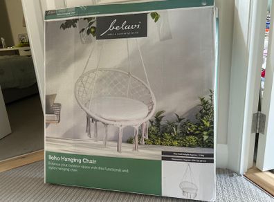 Hanging chair (unused)