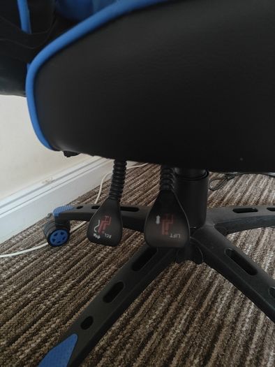 ELECWISH Gaming Chair with Footrest Black & Blue