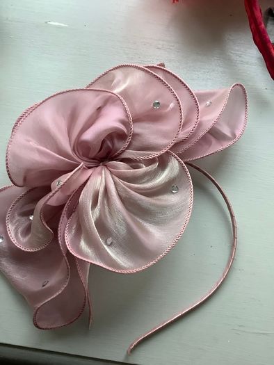 Blush/ Pink Fascinator