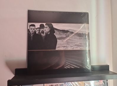 U2 vinyl pack of2