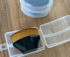 Foundation brush