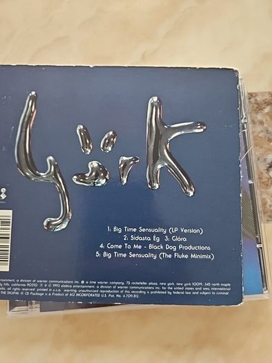 Bjork 2CD Lot