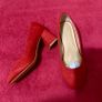 female shoes size 5 Image 2