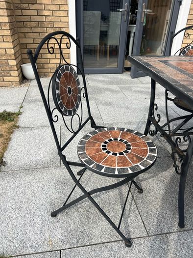 6 Seater Outdoor Table & Chairs