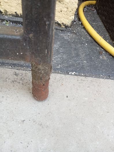Metal gate hinge and mounting bracket