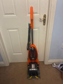 Carpet cleaner