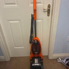 Carpet cleaner