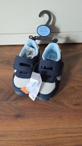 Boys runners size uk8