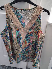 Ladies top