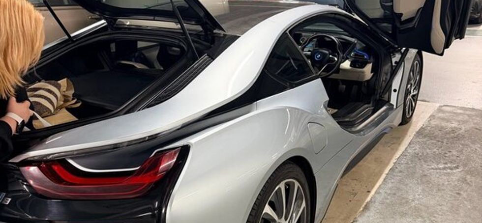 BMW i8 ( quick sale )