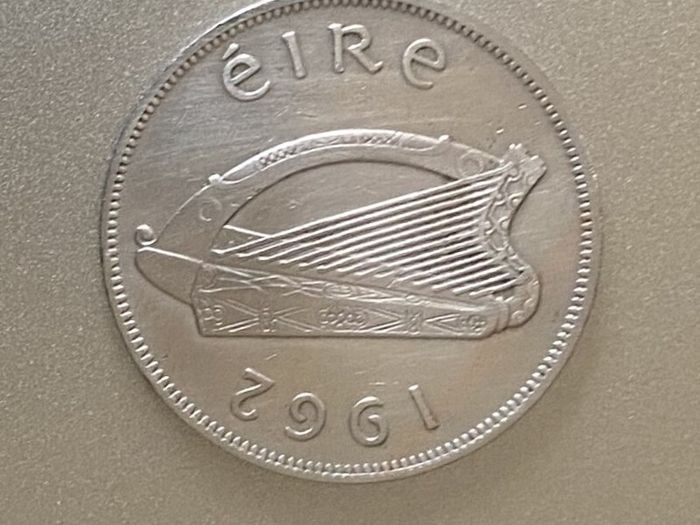 EIRE, 1962 Half Crown. Free Post