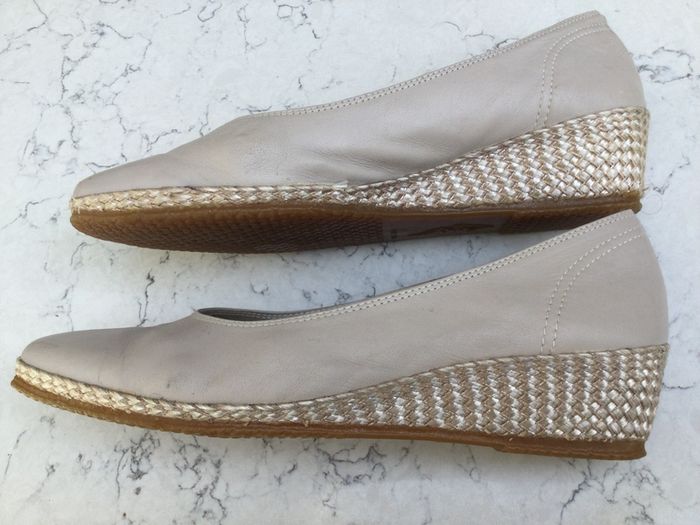 Pair of Ladies Wedges Size 41