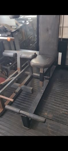 Pec Deck Machine