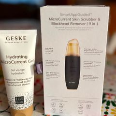 GESKE 9-in-1 facial scrubber