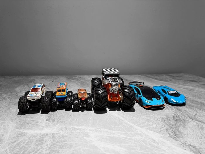 Pre Owned Hot Wheels Monster Trucks & Toy Sports Cars Bundle