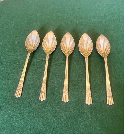 Art Deco Yeoman Plate Dessert Spoons