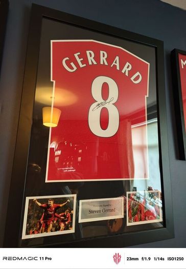 Liverpool Signed Gerard framed jersey