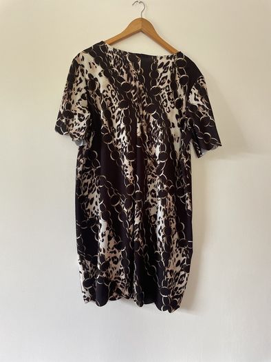 Boohoo Plus size Chain Print Scallop Hem Shift Dress - New