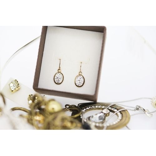 Collection of Costume Jewellery