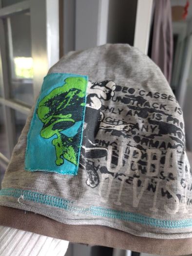 Hat barely worn