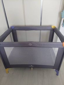 travel cot