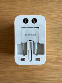 Universal travel adaptor