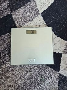 Bathroom scale