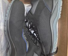 Safety shoes